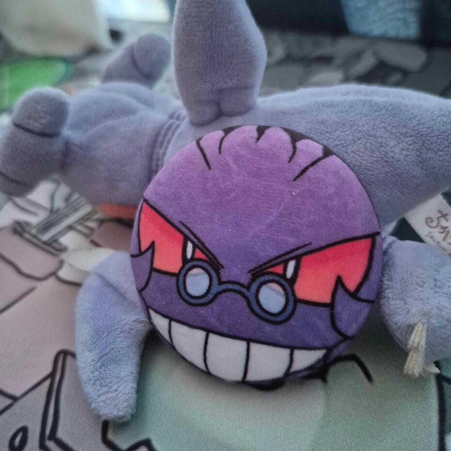 Haru Plush Round Badge